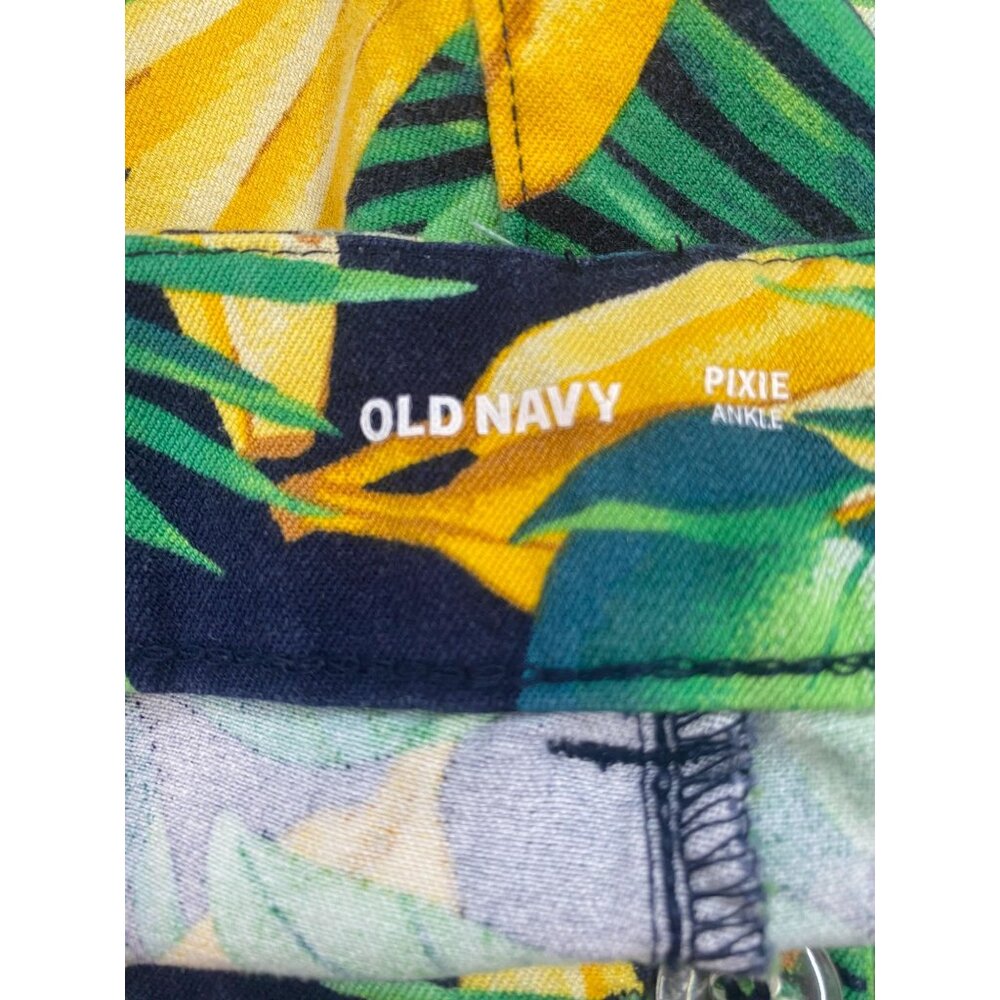 Old Navy Women's Size 18  Banana Lime Tropical Pixie Ankle Pants - Picture 9 of 13